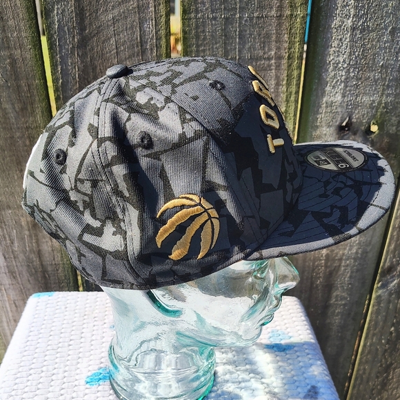 TORONTO RAPTORS NEW ERA 2022 CITY EDITION SNAPBACK CAP HAT NWT - Picture 3 of 9